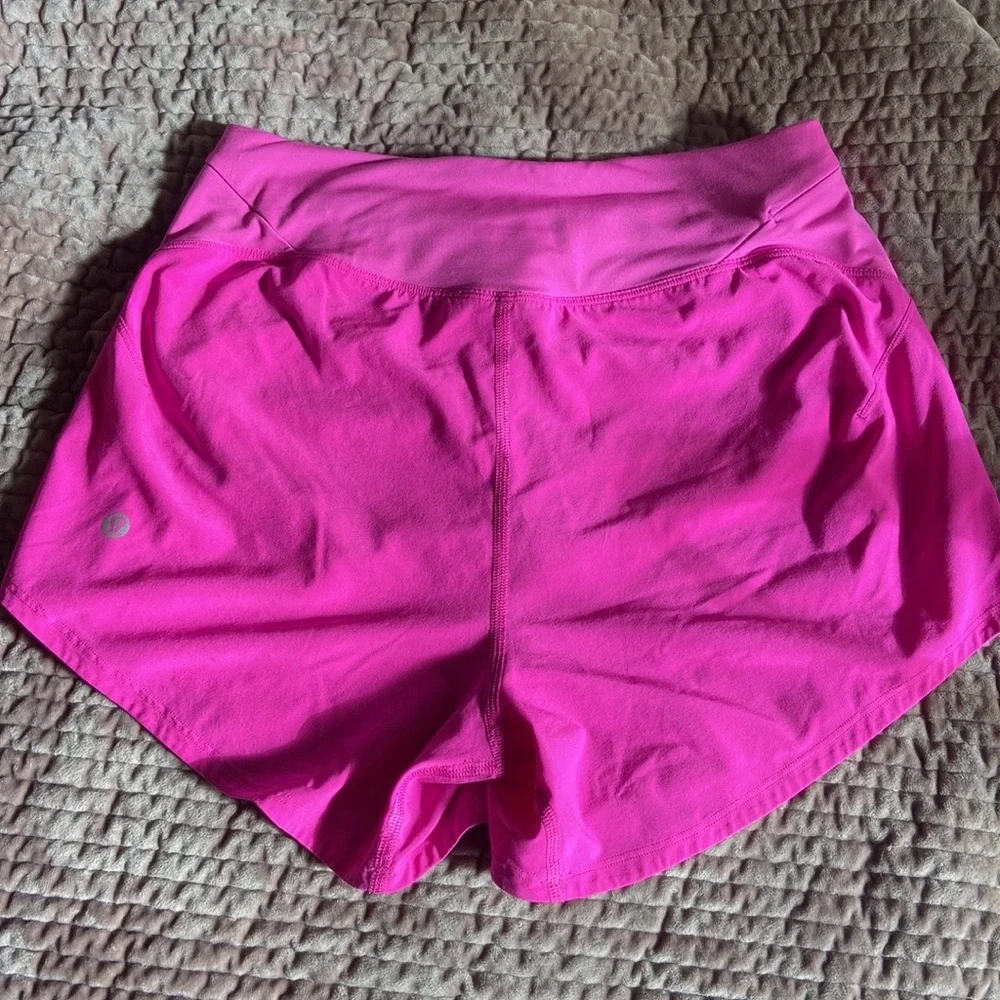 LULU LEMON ESSENTIAL HIGH RISE RUNNING SHORTS - Picture 2 of 3